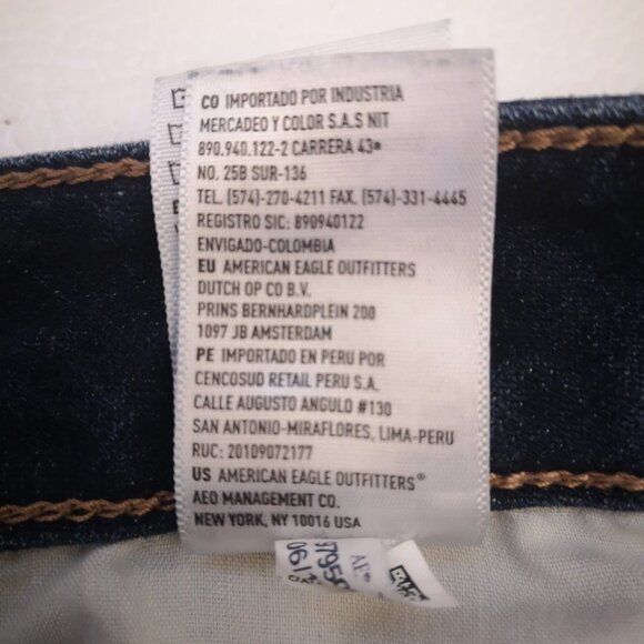 2 / $30.00 - American Eagle Outfitters Super Stretch Distressed Ladies Jeans - Picture 12 of 15